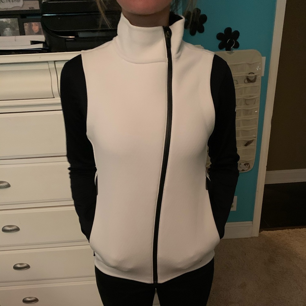 Nike therma fit vest White small like new